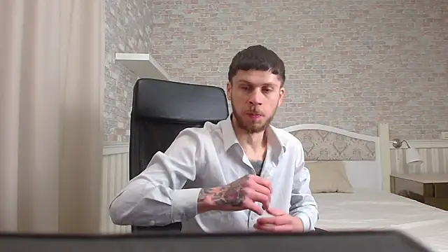 JonahShaw online show from 04-10-26, 04:30