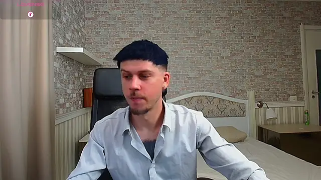 Snapshot of JonahShaw chatting on 05-11-26, 04:47 JonahShaw online show from 05-11-26, 04:47