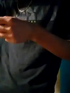 Snapshot of LUISSLEONN0958 chatting on 09-29-25, 09:05 LUISSLEONN0958 online show from 09-29-25, 09:05