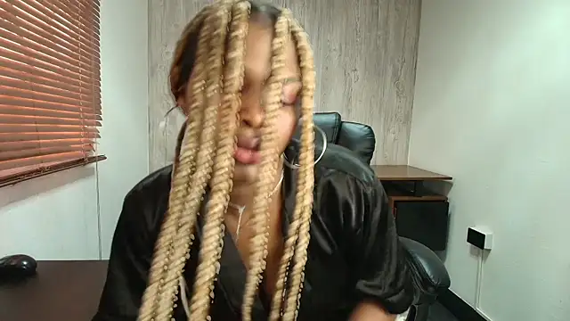 ArianaBeake online show from 11-07-25, 01:26