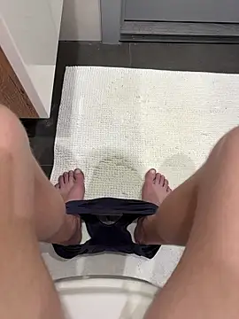 Snapshot of myPriority01 chatting on 10-09-25, 09:26 myPriority01 online show from 10-09-25, 09:26