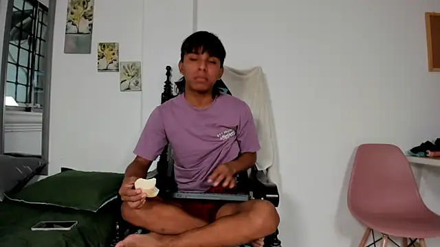 tyler twink boy online show from 03-23-26, 01:33