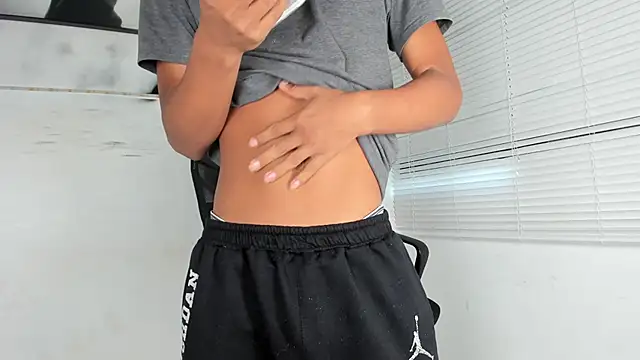 tyler twink boy online show from 09-22-25, 02:01