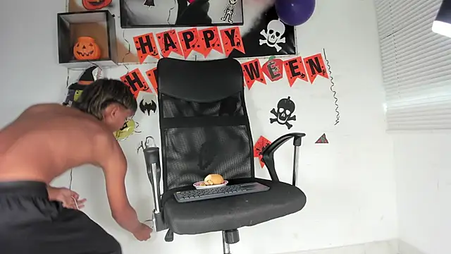 tyler twink boy online show from 10-23-25, 12:48