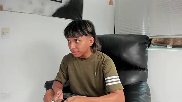 tyler twink boy online show from 01-13-26, 02:21