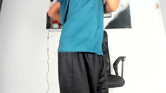 tyler twink boy online show from 10-01-25, 01:48