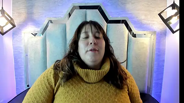  Emily rosee  online show from 10-28-25, 11:09