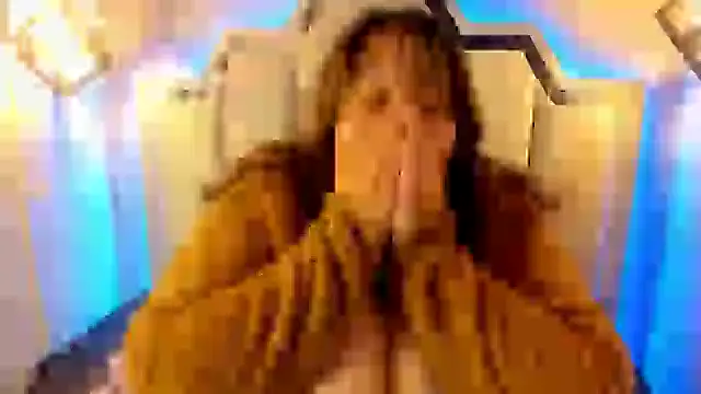  Emily rosee  online show from 10-09-25, 11:22