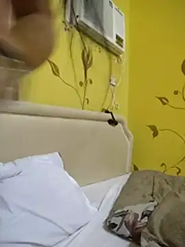 YayeeShow online show from 11-23-25, 02:27