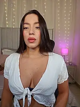 Snapshot of AriadnaTaylor chatting on 05-22-26, 06:28 AriadnaTaylor online show from 05-22-26, 06:28
