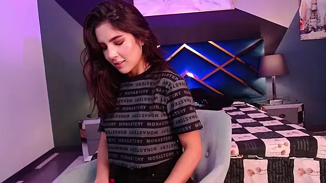 Coralgh  online show from 01-10-26, 08:15