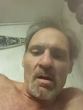 Southerngent1979 online show from 10-15-25, 01:48