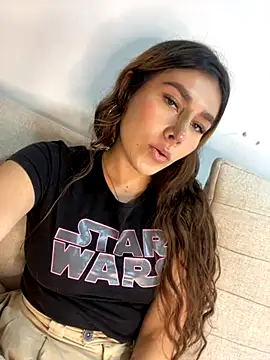 Isa Villamarin online show from 09-21-25, 08:03