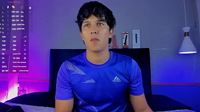 Leo Savage  online show from 11-16-25, 03:44