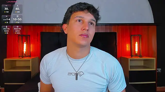 Leo Savage  online show from 07-17-26, 04:21