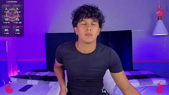 Leo Savage  online show from 09-19-25, 04:05