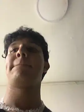 Leo Savage  online show from 10-07-25, 03:51