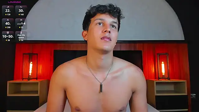 Snapshot of Leo_Savage_ chatting on 05-16-26, 04:11 Leo Savage online show from 05-16-26, 04:11