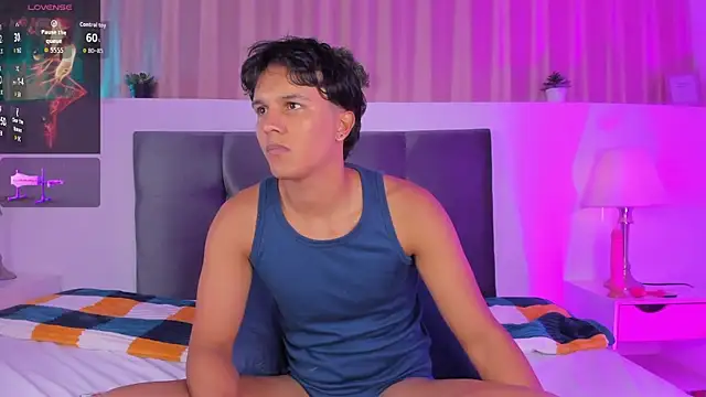 Leo Savage  online show from 09-24-25, 04:08