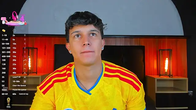 Leo Savage  online show from 06-16-26, 04:34
