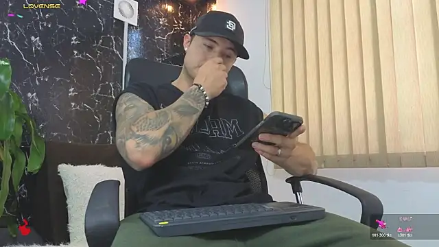 Alexander ferre online show from 03-20-26, 01:23