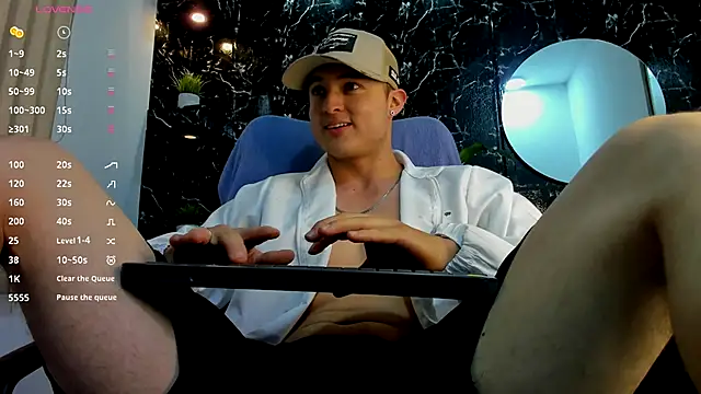 Snapshot of Alexander_ferre chatting on 10-04-25, 07:37 Alexander ferre online show from 10-04-25, 07:37