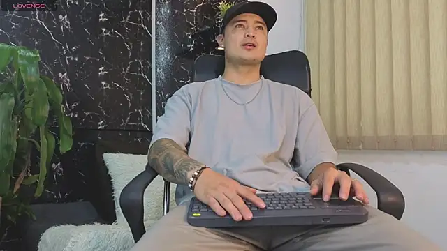 Alexander ferre online show from 04-08-26, 01:34