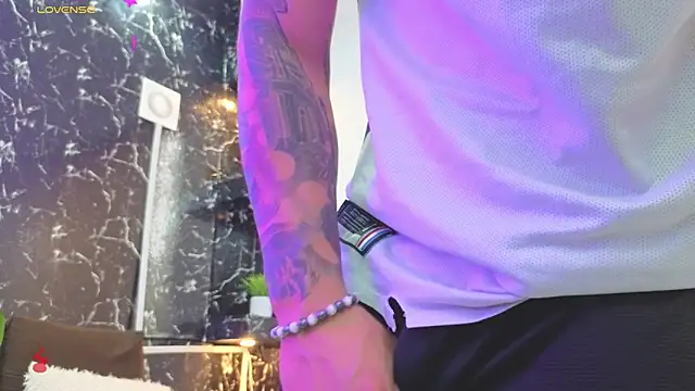 Alexander ferre online show from 03-21-26, 01:48