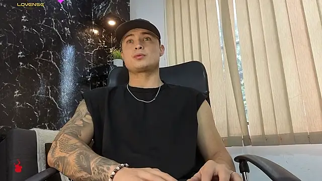 Alexander ferre online show from 02-07-26, 01:08