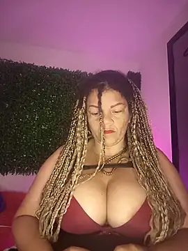 Eva Luxei online show from 10-14-25, 08:48