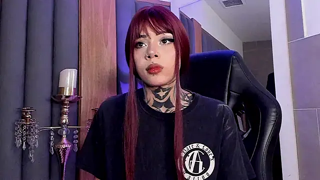 misstomie  online show from 09-17-25, 09:39