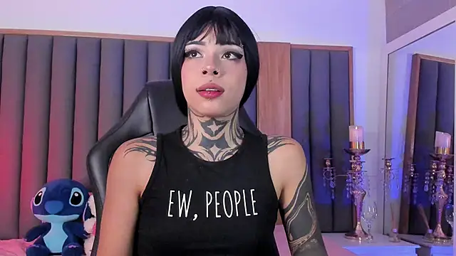 misstomie  online show from 11-11-25, 04:13