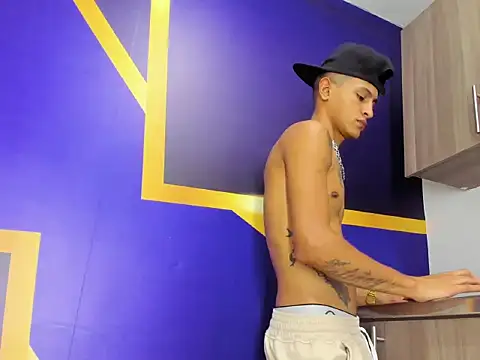 gustavo saaled19  online show from 09-26-25, 07:43