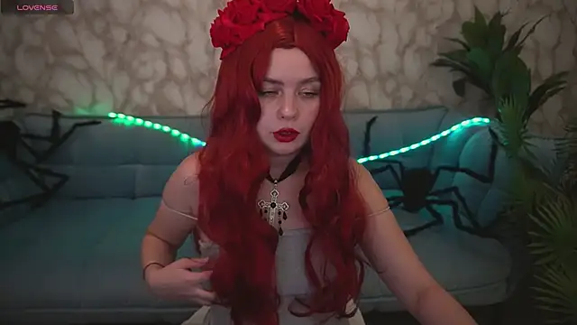 RedDoll  online show from 10-29-25, 07:35