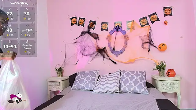 Snapshot of Nahomi_Rivera chatting on 10-28-25, 12:59 Nahomi Rivera online show from 10-28-25, 12:59