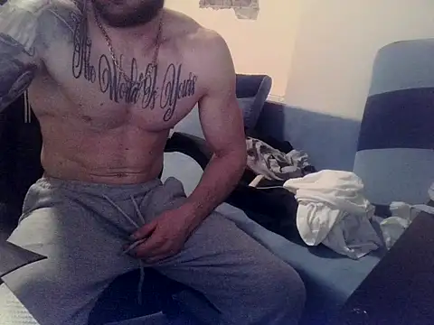 Snapshot of Wyrolowanyyy chatting on 02-26-26, 09:04 Wyrolowanyyy online show from 02-26-26, 09:04