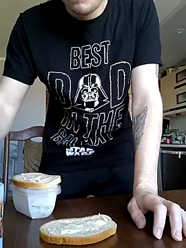 Twojsynek1997 online show from 03-06-26, 07:03