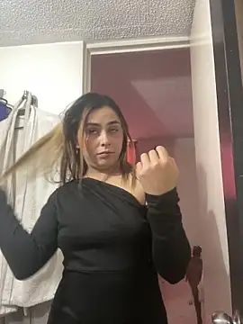 Snapshot of MorganHot0809 chatting on 02-15-26, 01:32 MorganHot0809 online show from 02-15-26, 01:32