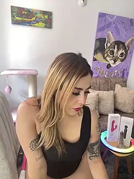 Snapshot of MorganHot0809 chatting on 11-07-25, 03:16 MorganHot0809 online show from 11-07-25, 03:16