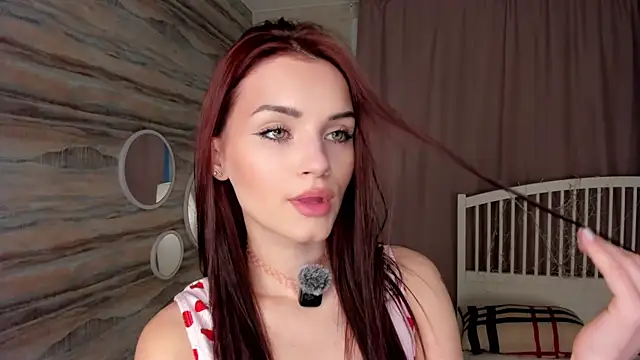 Snapshot of TeriRipka chatting on 06-15-26, 07:08 TeriRipka online show from 06-15-26, 07:08