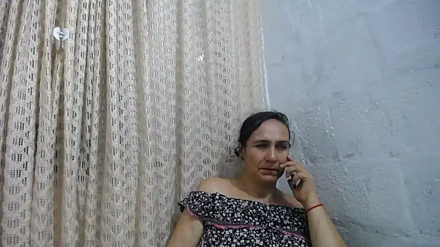 gabbyparker  online show from 02-12-26, 12:54