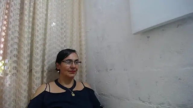 gabbyparker  online show from 12-22-25, 06:52