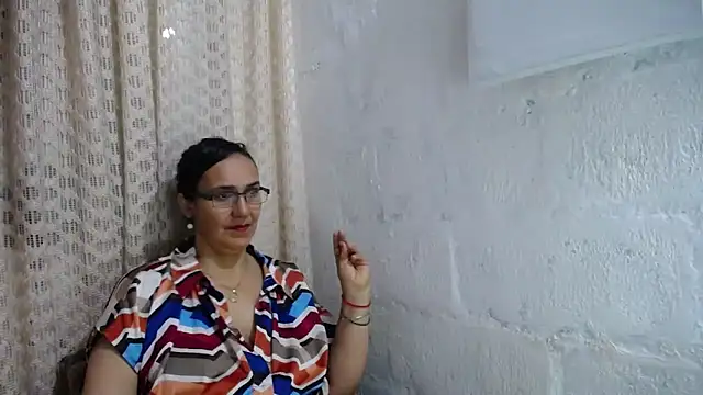 gabbyparker  online show from 10-16-25, 10:01