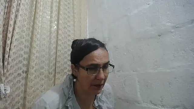 gabbyparker  online show from 04-05-26, 10:00