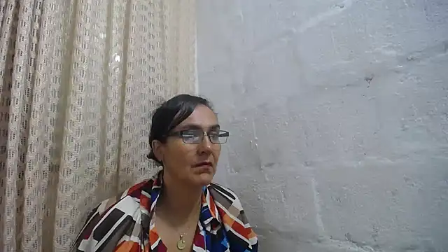 gabbyparker  online show from 04-15-26, 09:37