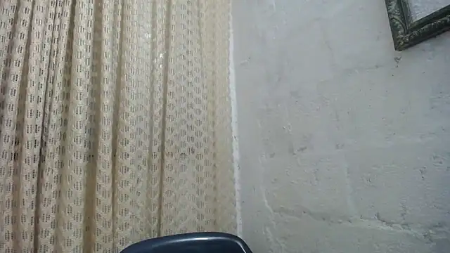 Snapshot of gabbyparker_ chatting on 05-15-26, 09:40 gabbyparker online show from 05-15-26, 09:40