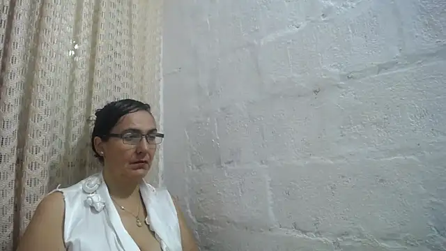 Snapshot of gabbyparker_ chatting on 04-26-26, 08:55 gabbyparker online show from 04-26-26, 08:55
