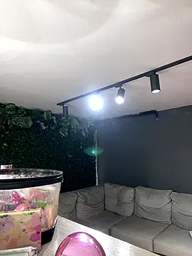 HannahCollyns online show from 01-10-26, 01:17