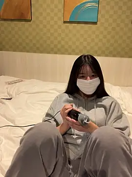 Snapshot of happy_hino chatting on 10-07-25, 01:45 happy hino online show from 10-07-25, 01:45