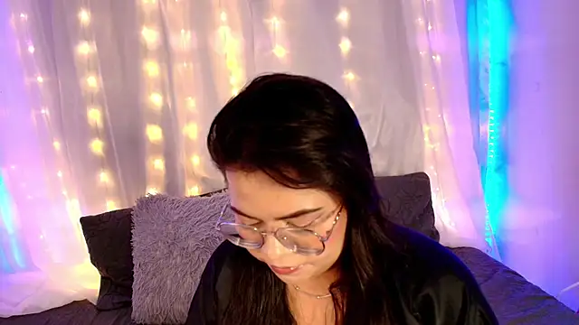 LilyRousee online show from 03-27-26, 01:36